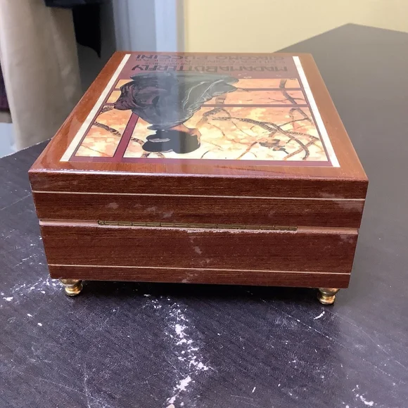 Collectable Romance Reuge Swiss Musical Movement Madam Butterfly Made In Italy